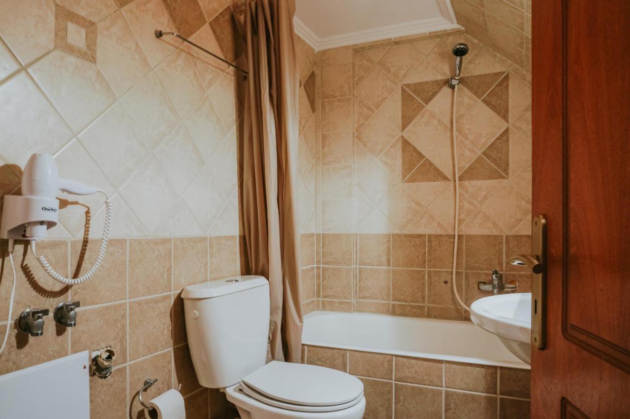 Mezonetes Helmos Apartment Ano Lousoi Bagian luar foto